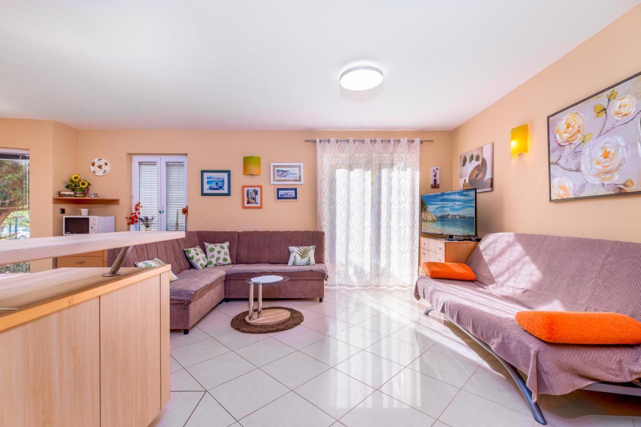 Apartments Lovorka Baška Εξωτερικό φωτογραφία