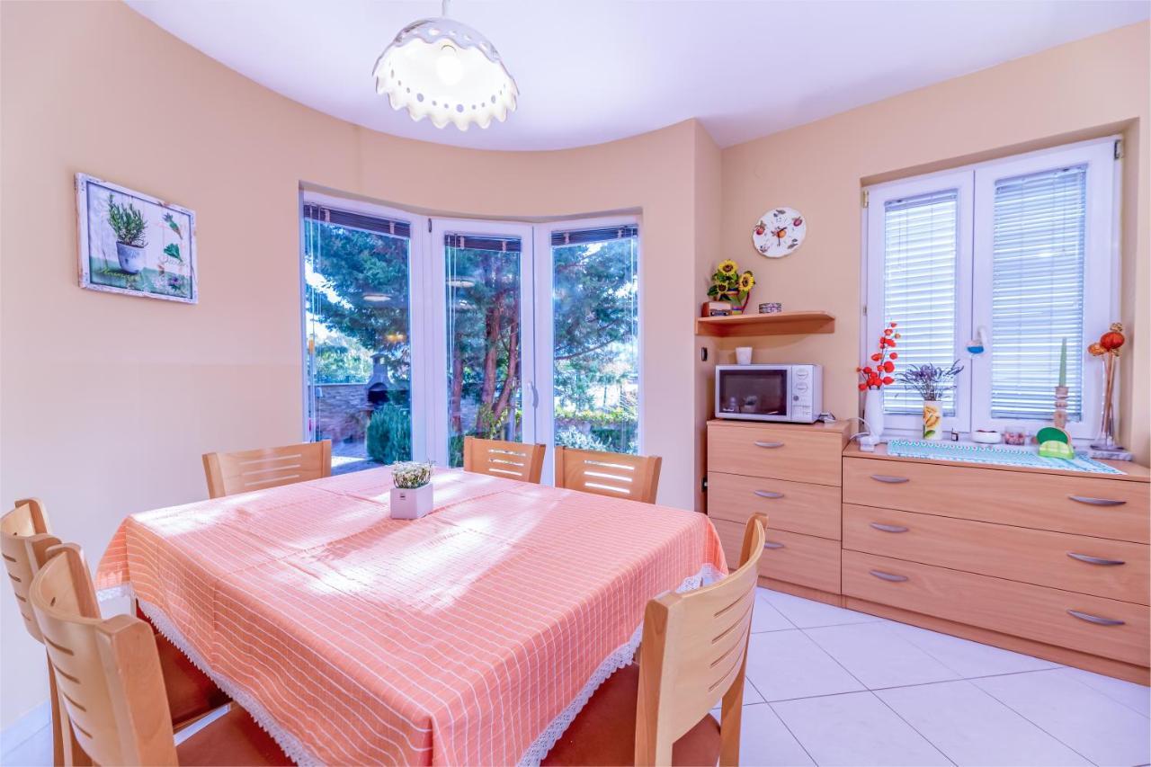 Apartments Lovorka Baška Εξωτερικό φωτογραφία