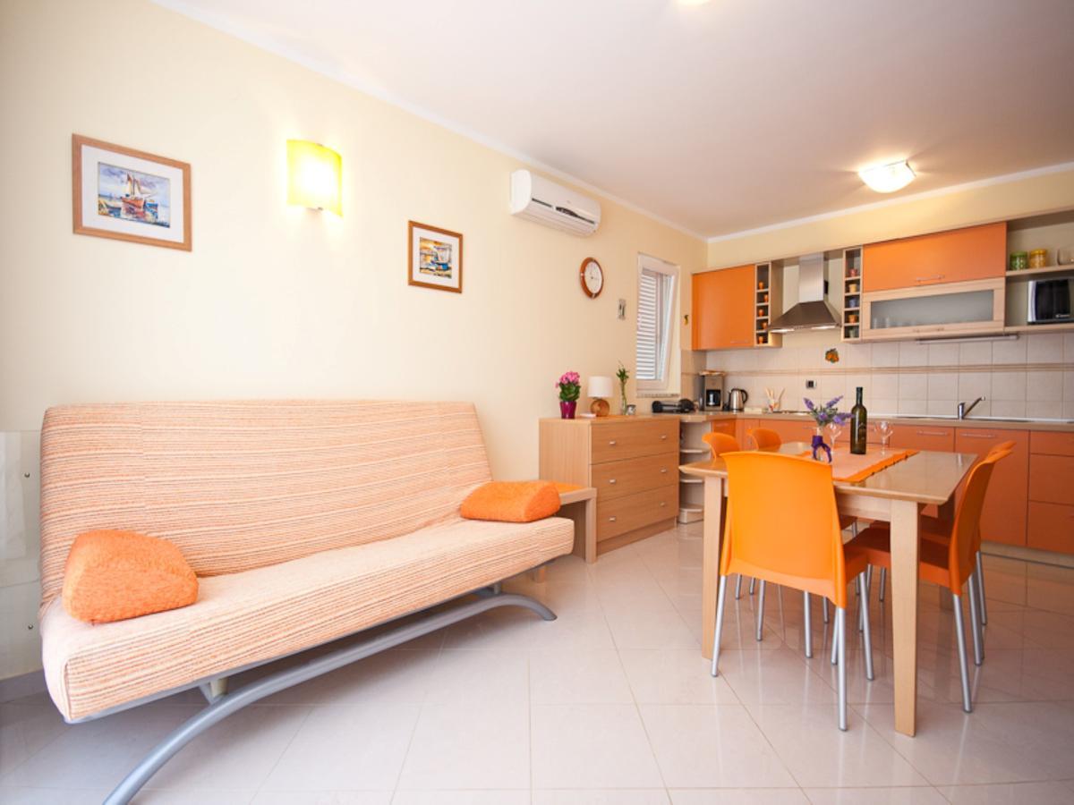 Apartments Lovorka Baška Εξωτερικό φωτογραφία